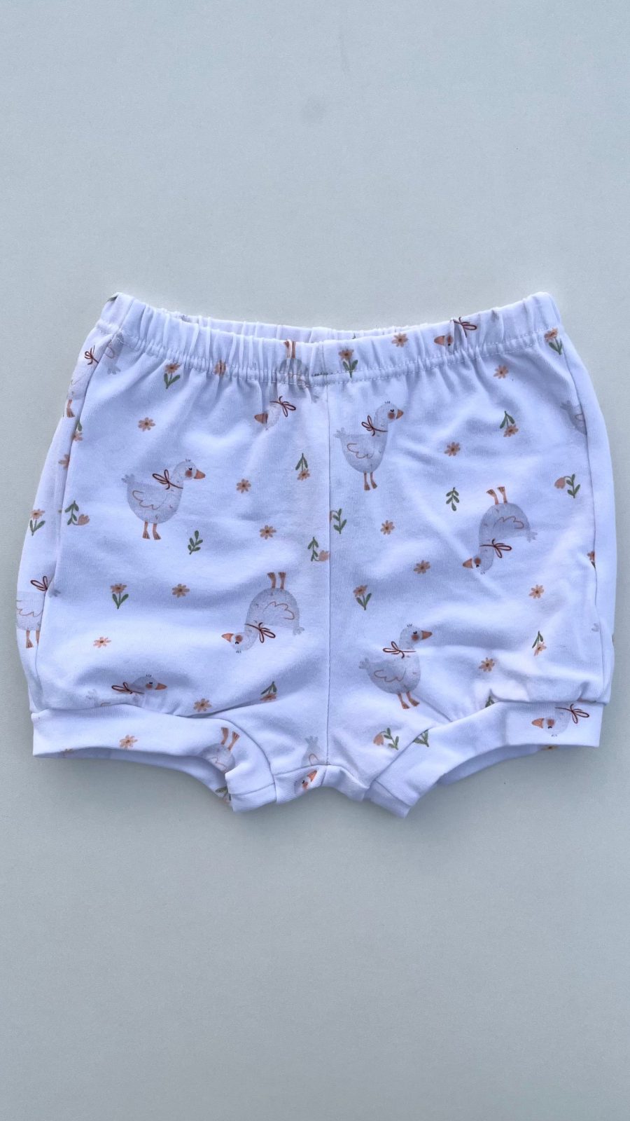 short suedine estampado